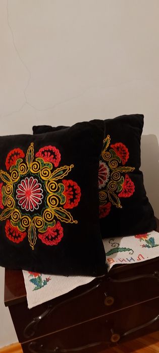 Подушка янги жуда чиройли хохлаган вактда телефон килшингиз мумкун