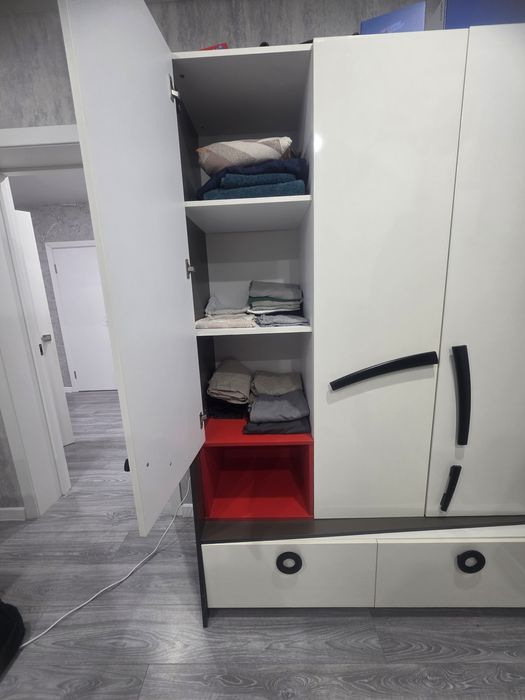 Продам детский шкаф