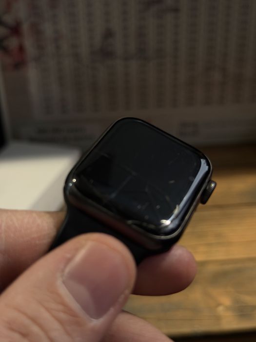 Эпл вотч продаетсяя 38мм