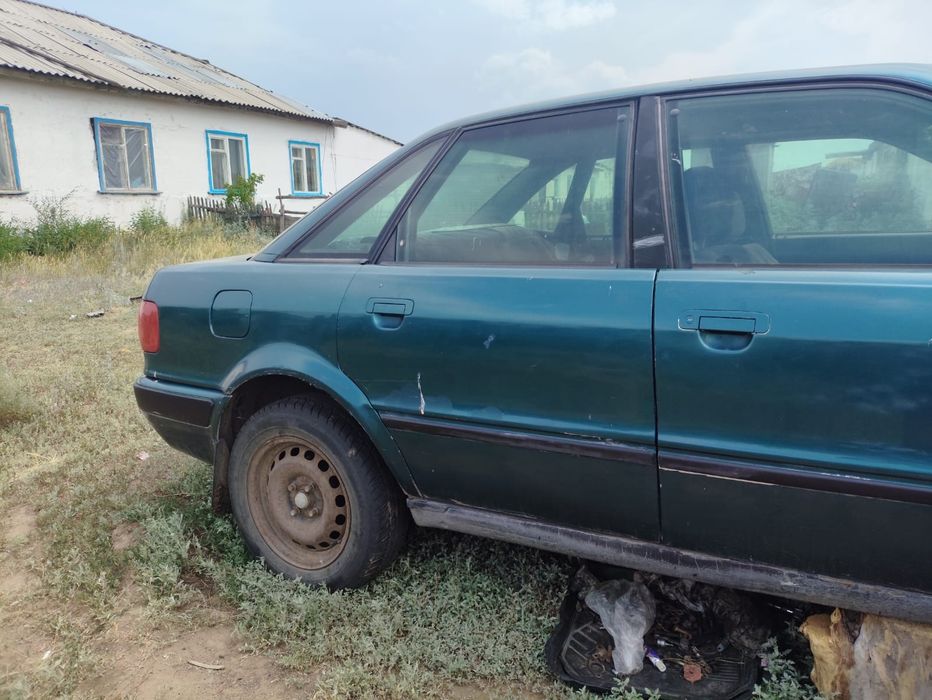 Продам Ауди 80 б4