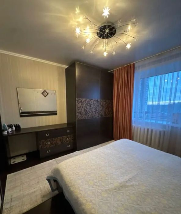 Продам 4-х комнатную квартиру