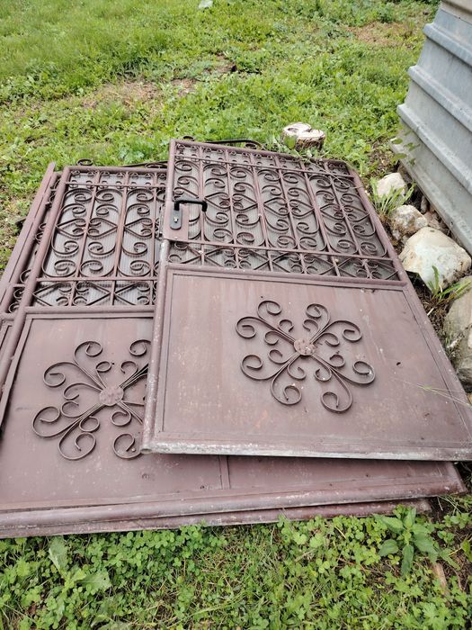 Poartă dublă cu 3 panouri de gard