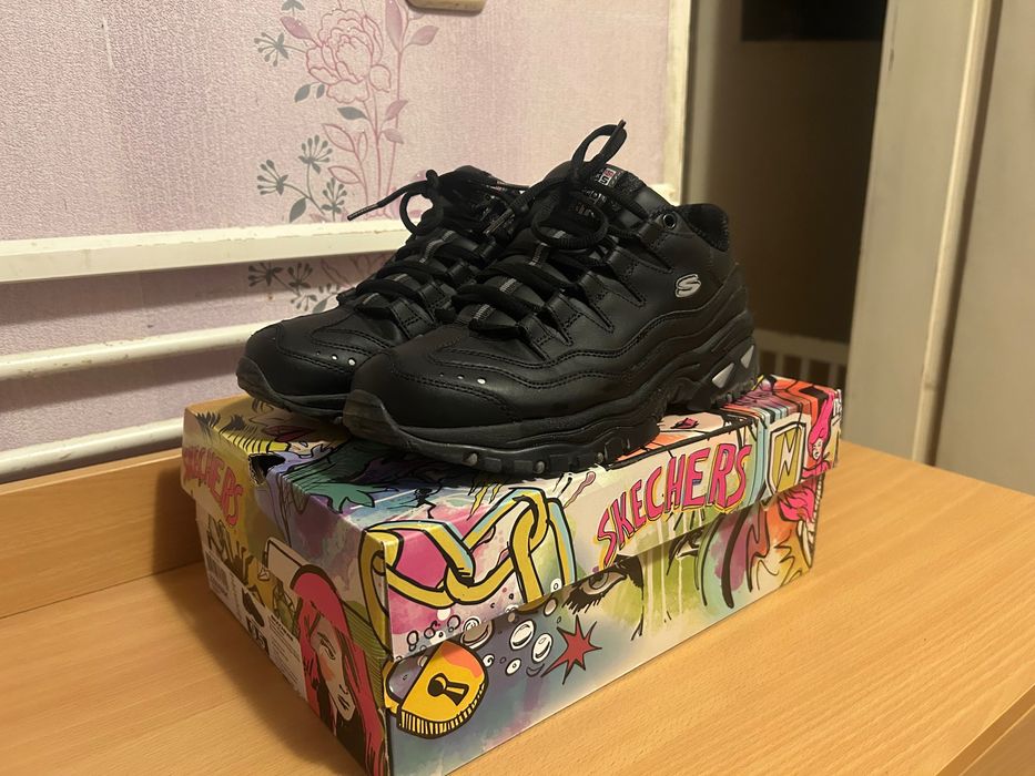 Дамски обувки SKECHERS