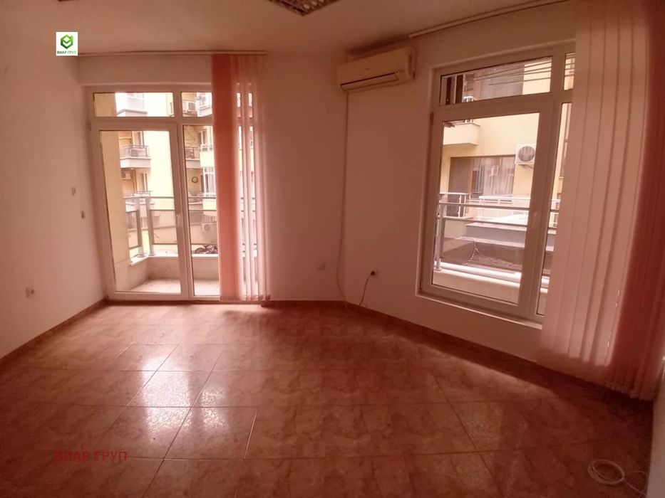 Дава се под наем Офис в Пловдив, Център - 45 кв.м за 408 € - Снимка #5