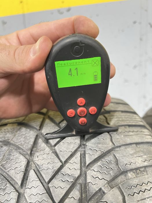 Bridgestone Blizzak 255/60/R18