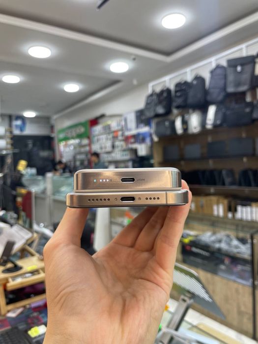 Повер банк Magsafe slim air 10.000