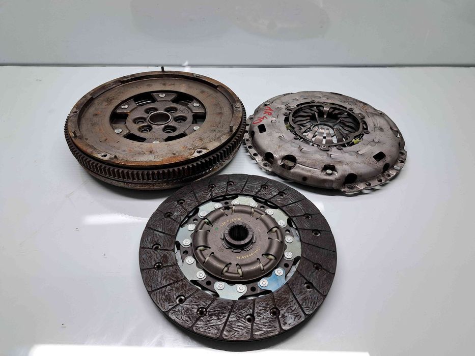 Kit ambreiaj volanta masa dubla Skoda Octavia 3 Combi (5E5) [Fabr 2012