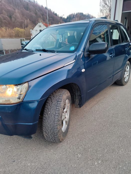 Vând Suzuki grand vitara 2.0 gpl