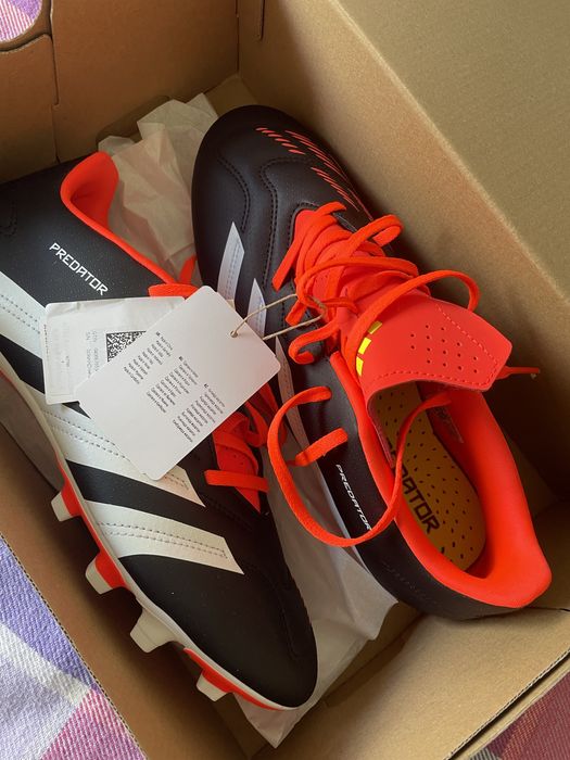 Бутсы новые оригинал, Adidas predator, 42 размер