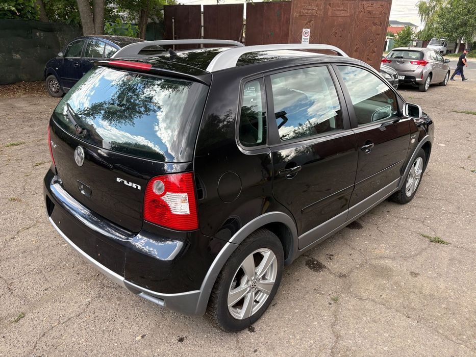 Volkswagen Polo Vw Polo Cross Impecabil