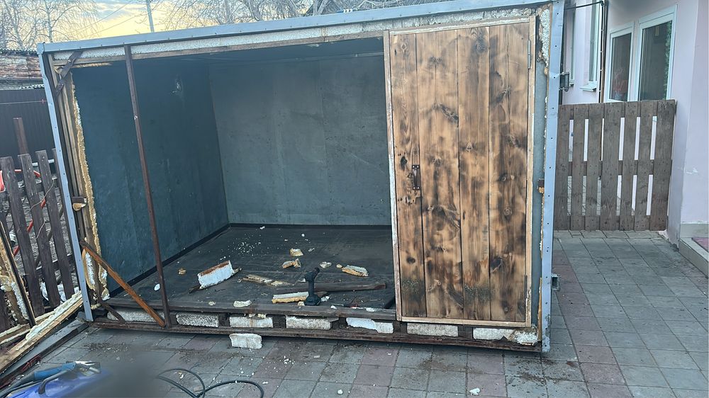 Курятник продам.