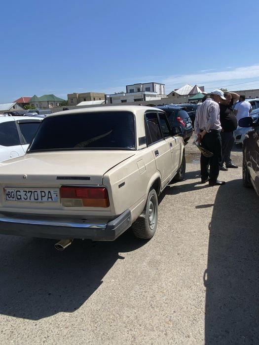 Lada jiguli 05 sotiladi