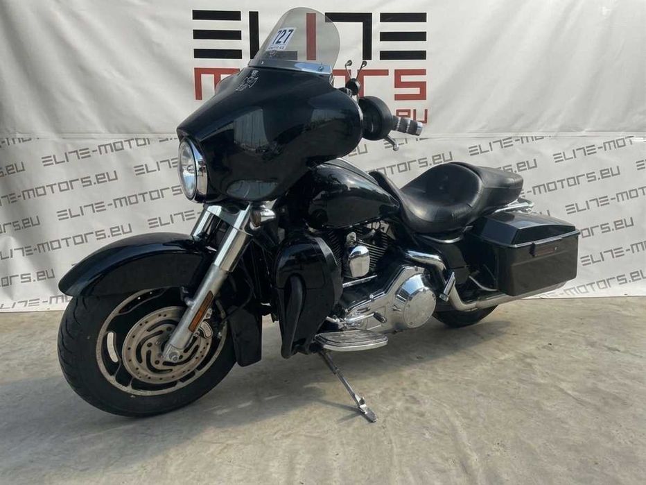 Harley-Davidson Street Glide FLHXI import Canada - posibilitate de finantare