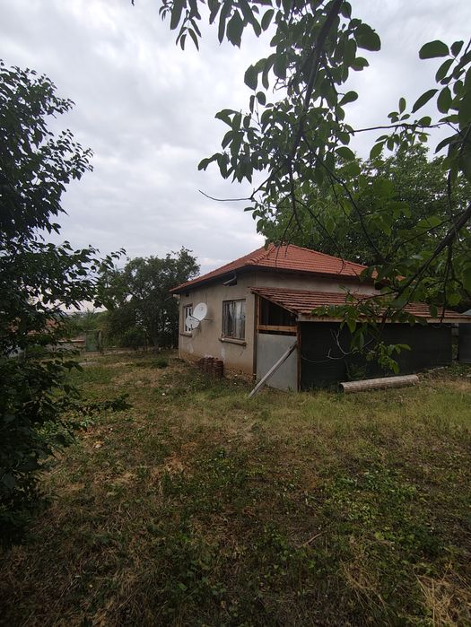 Продавам къща Долно Белотинци