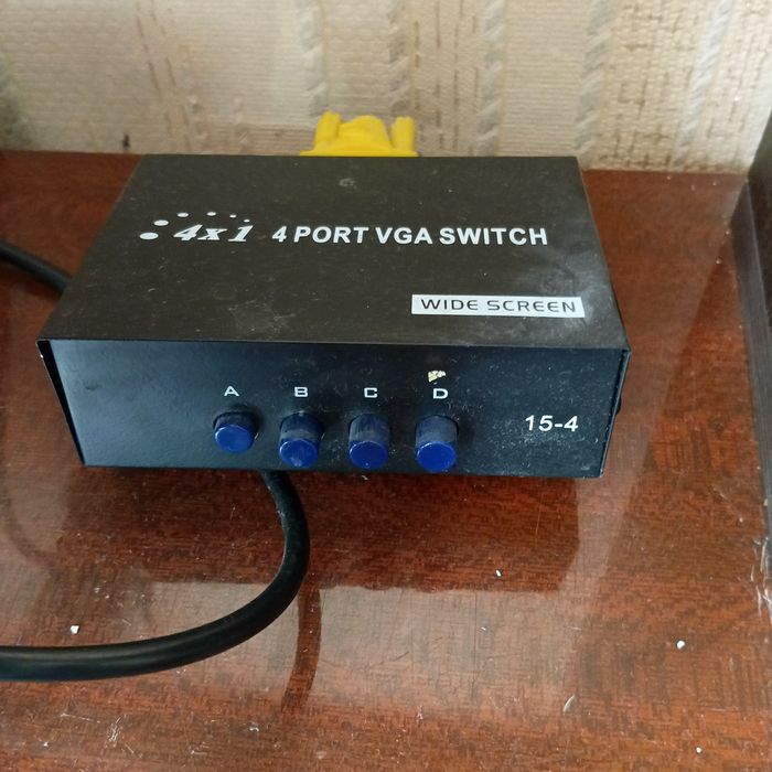 Продам Свич 8 портовый