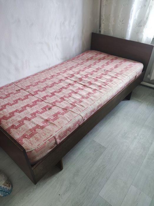 Кровать полуторка 90/200, с матрасом