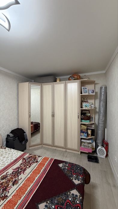 Продам спальный гарнитур