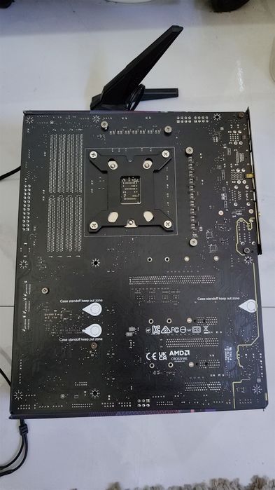 Sistem Gaming Kit i5 11600k Placa Baza MSI Z590 Carbon WIFI DDR4