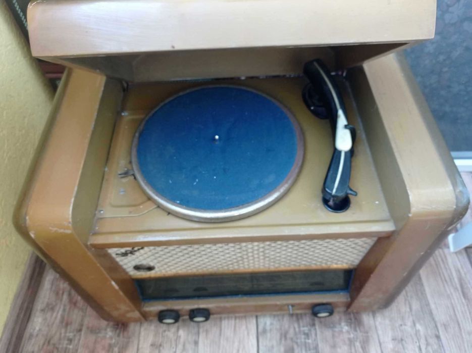 Радио-грамофон Урал 57