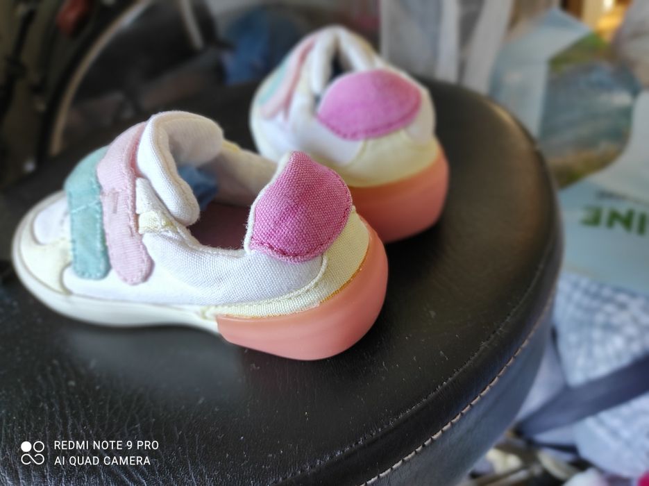 Tenesi Zara fetiță