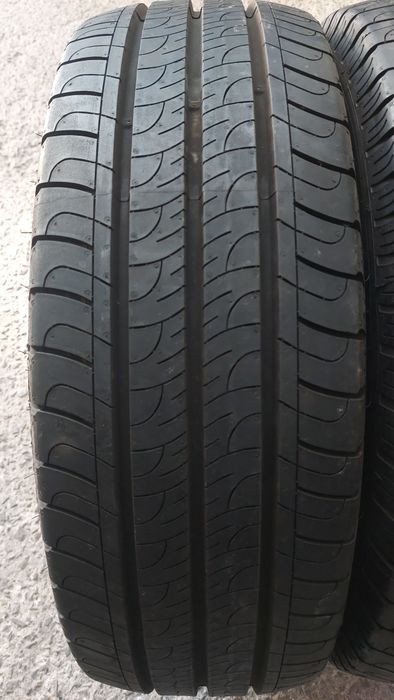 Нови гуми за Бус 215/65/16 C Goodyear Efficient Grip Cargo 2 броя