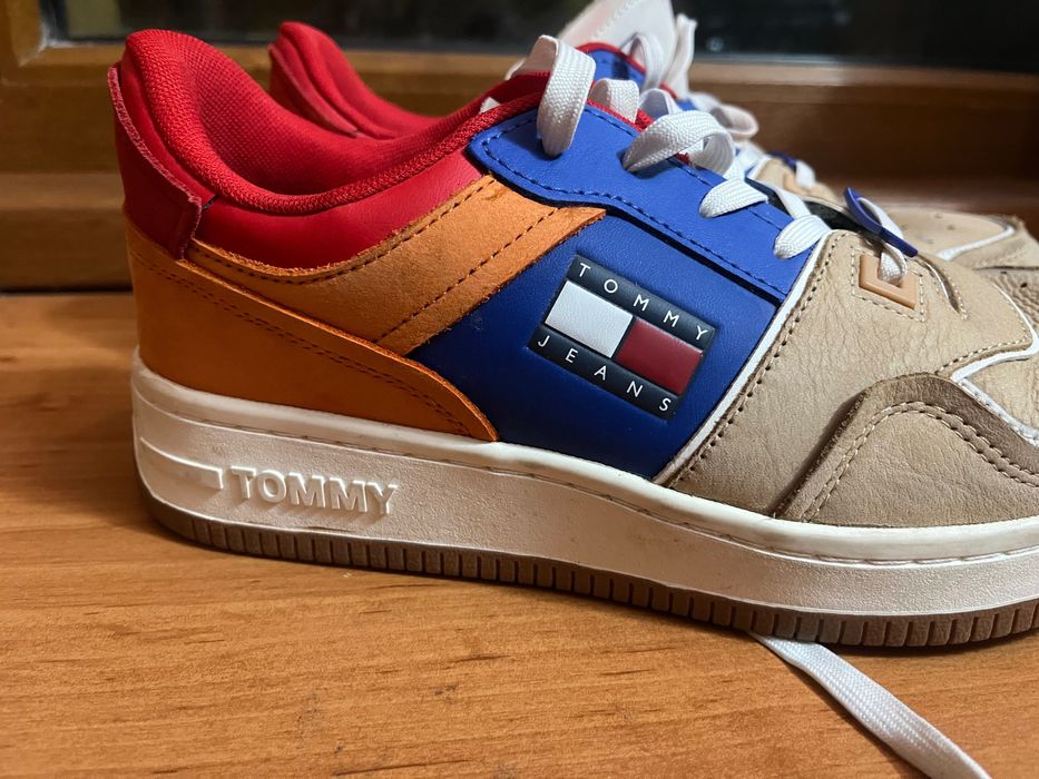 Tommy Jeans Basket 41