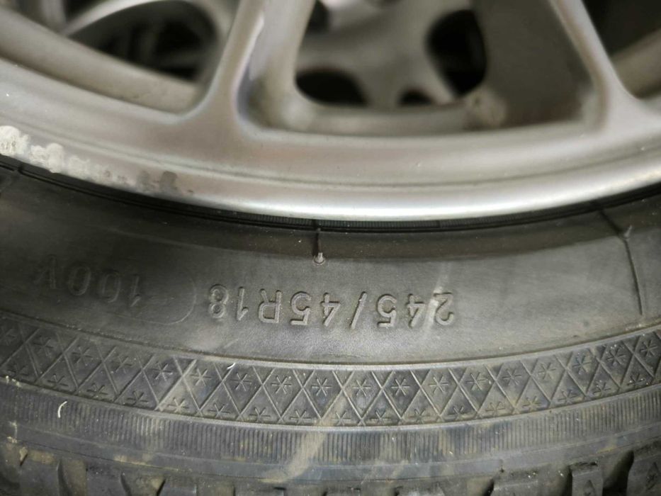 Гуми за Ауди чисто нови