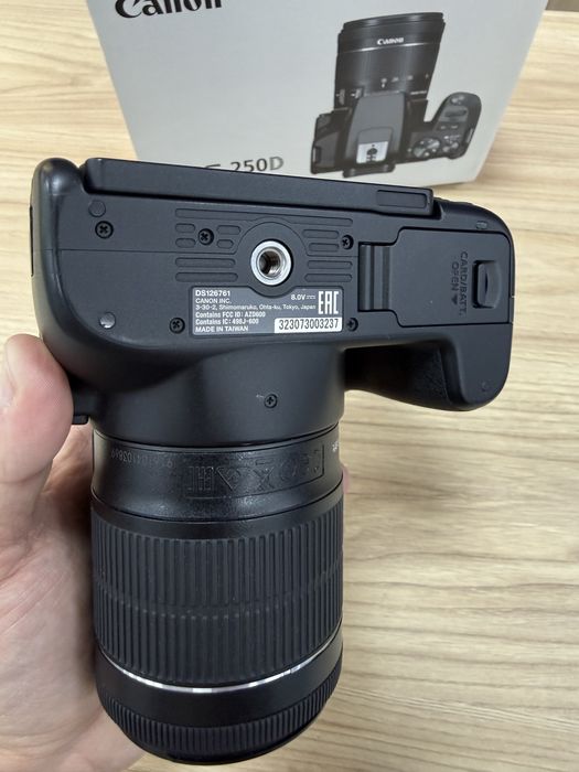 Canon 250D 18-55mm STM 4K