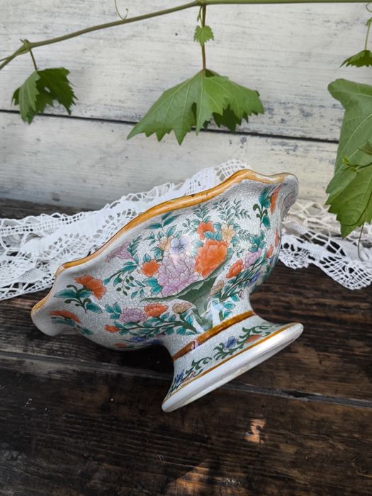 Порцеланова купа