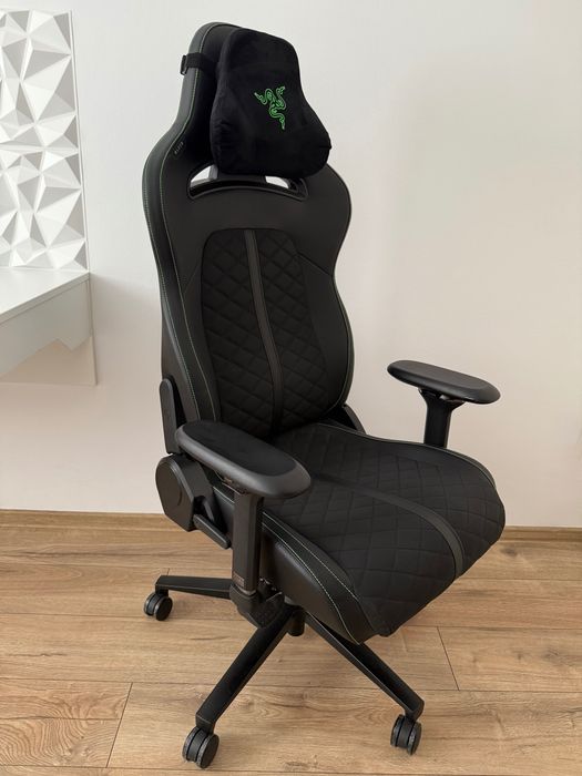 Scaun gaming Razer Enki