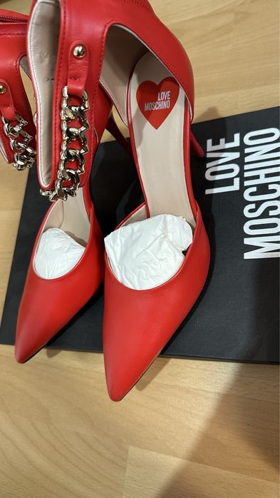 Обувки с ток Love Moschino 40