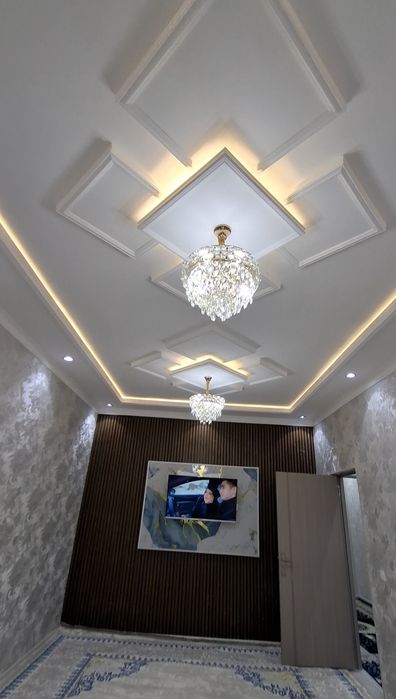 Termez avtosalon roʻparasida yevrorimont 2 xonali 67 kv dom