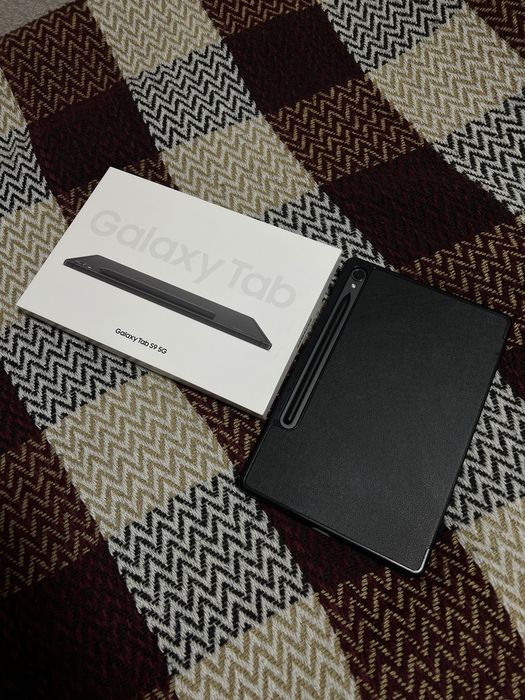 Отличный планшет Samsung Galaxy Tab S9