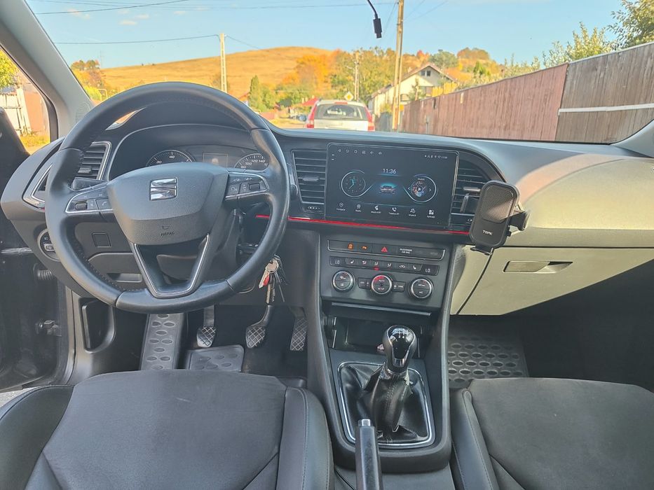 Seat Leon 2014 diesel, 6.139 € — imagine 3