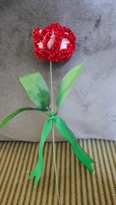 Двуцветни розички на цена  5 лв за брой.