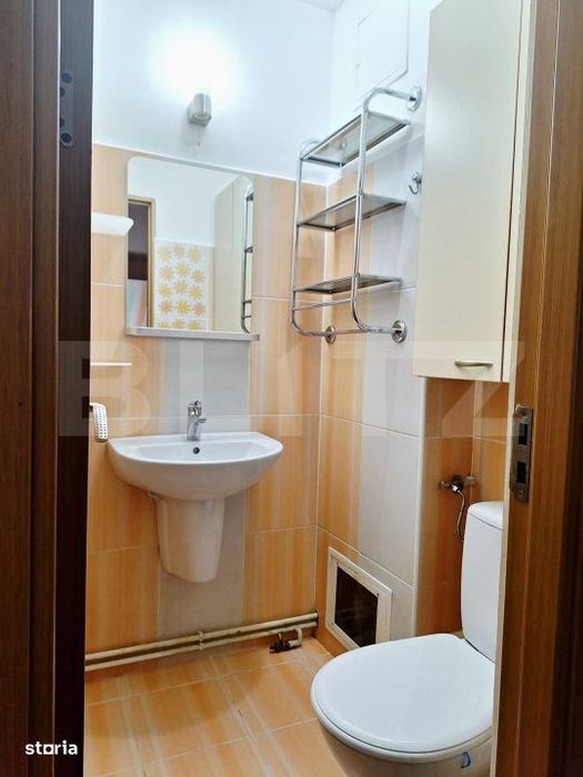 Apartament 3 camere, 70 mp, zona Racadau