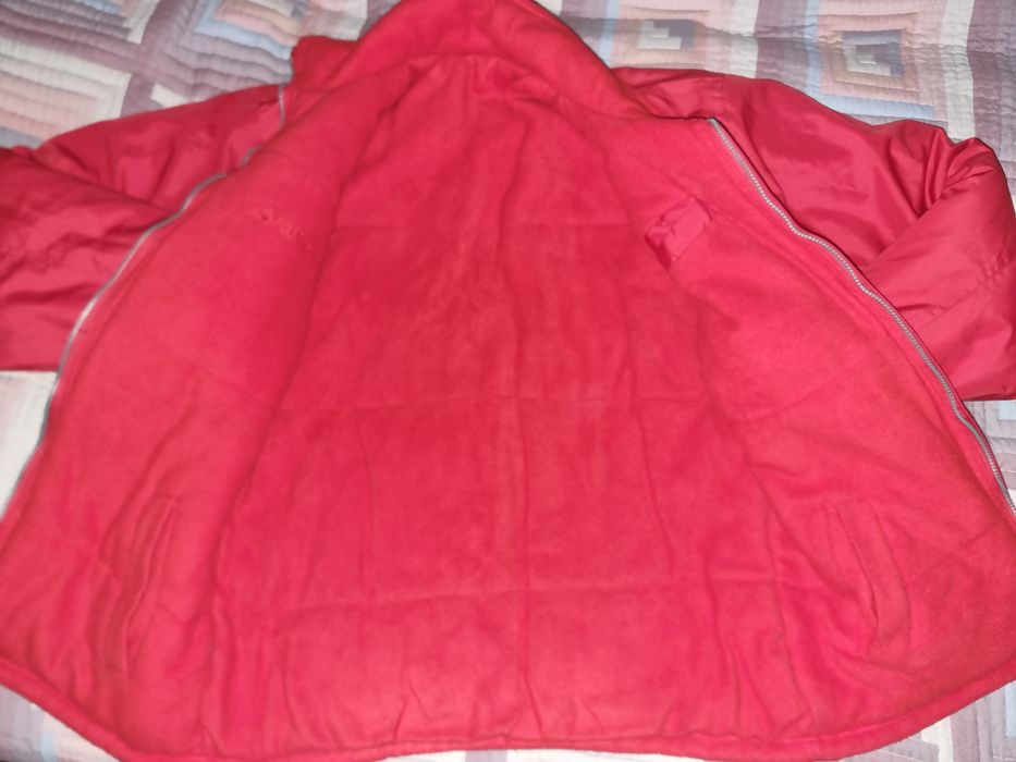 Куртка 52 размера красная