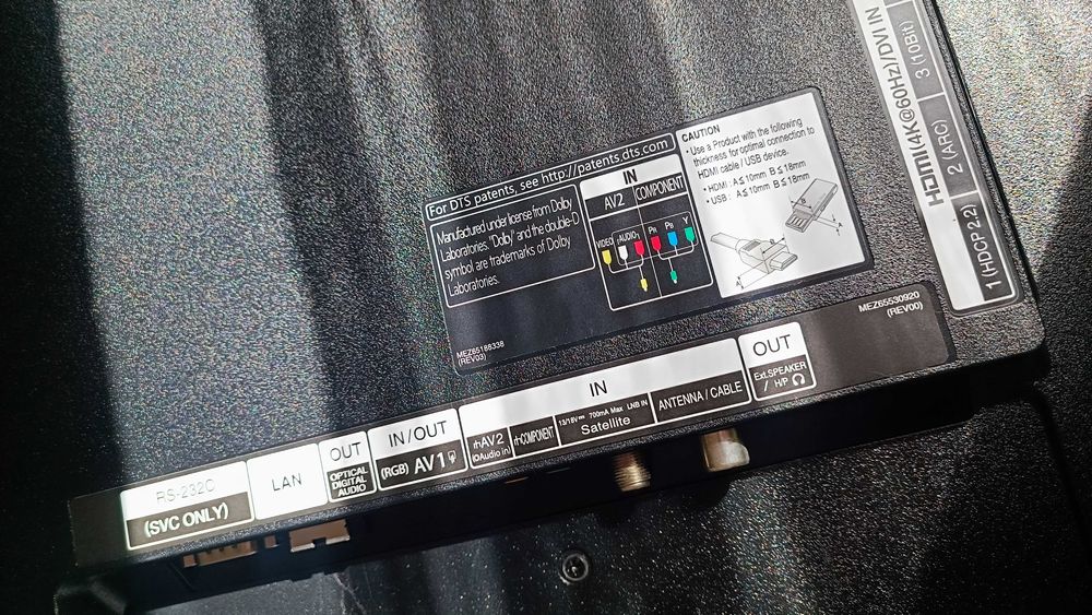 Телевизор 3D 4K Lg 55ub850v не се включва