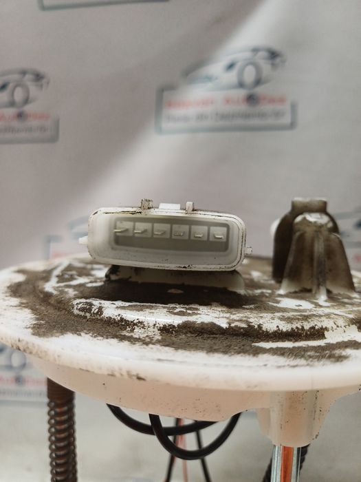 pompa rezervor benzina  nissan qashqai 1.2 benzina 2014