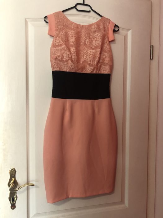 Rochii de ocazie roz