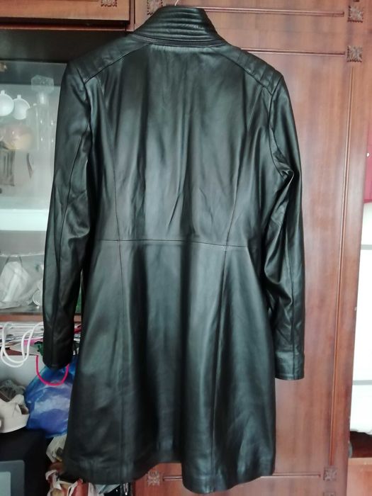 Модерно палто от естествена кожа