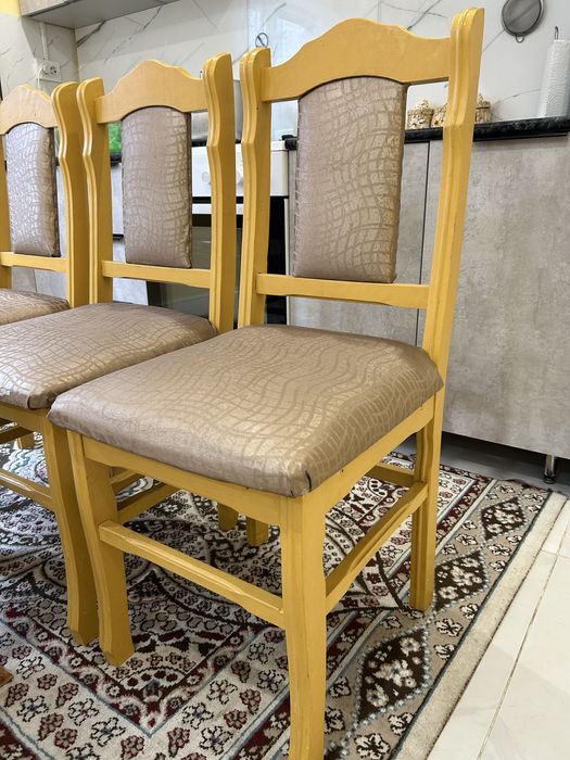 Продам стулья из натурального дерева
