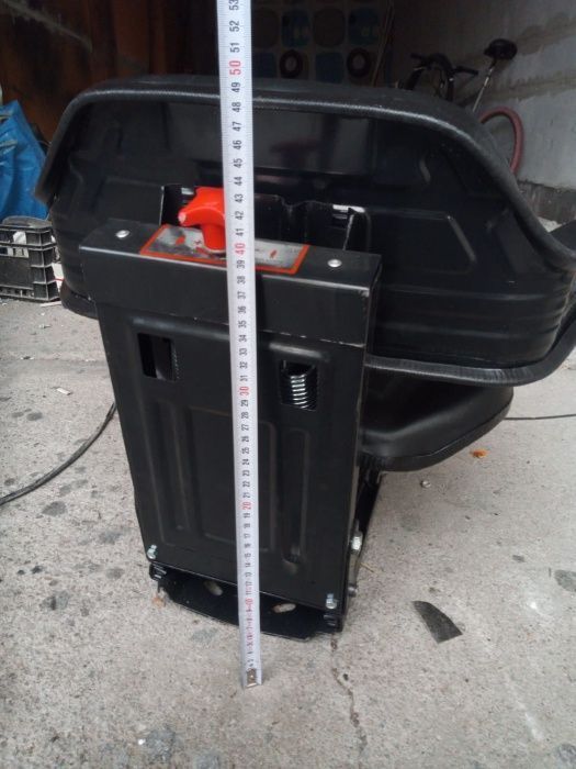 Scaun tractor u650 u445 reglaj greutate si reglaj fata spate noi 4XYT