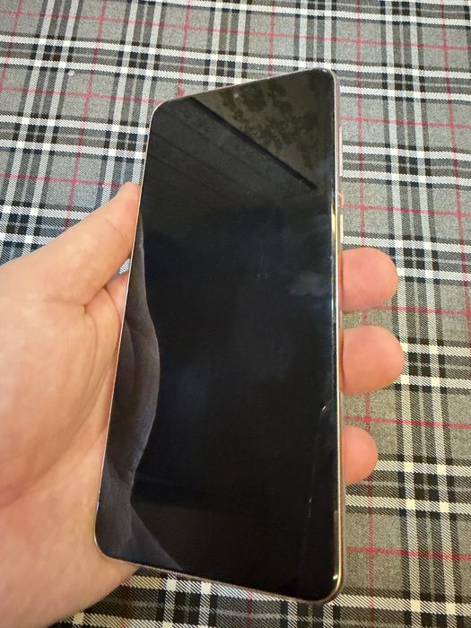 Срочно Самсунг S21 plus