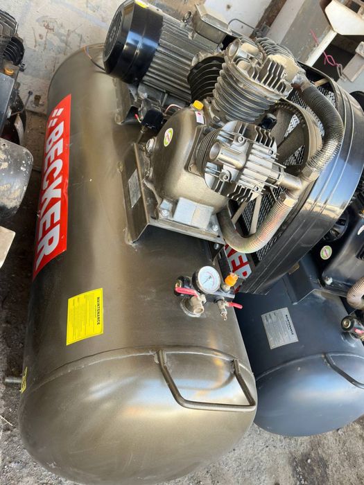 Kompressor sotiladi. Yangi.