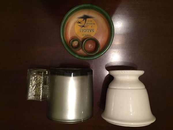 Декорации за дома- съдове,термоси, халби, каничка за мляко и други