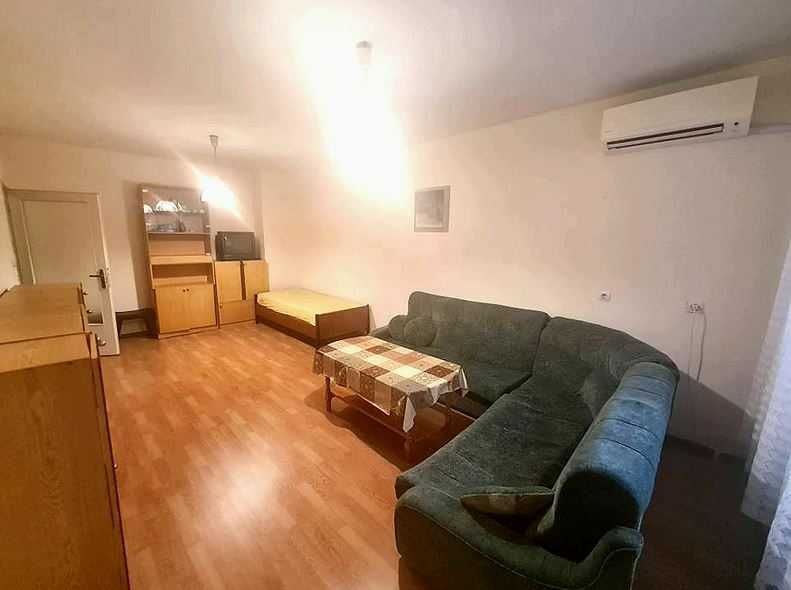 Дава се под наем Двустаен апартамент в Бургас, Славейков - 66 кв.м за 178.5 € - Снимка #7