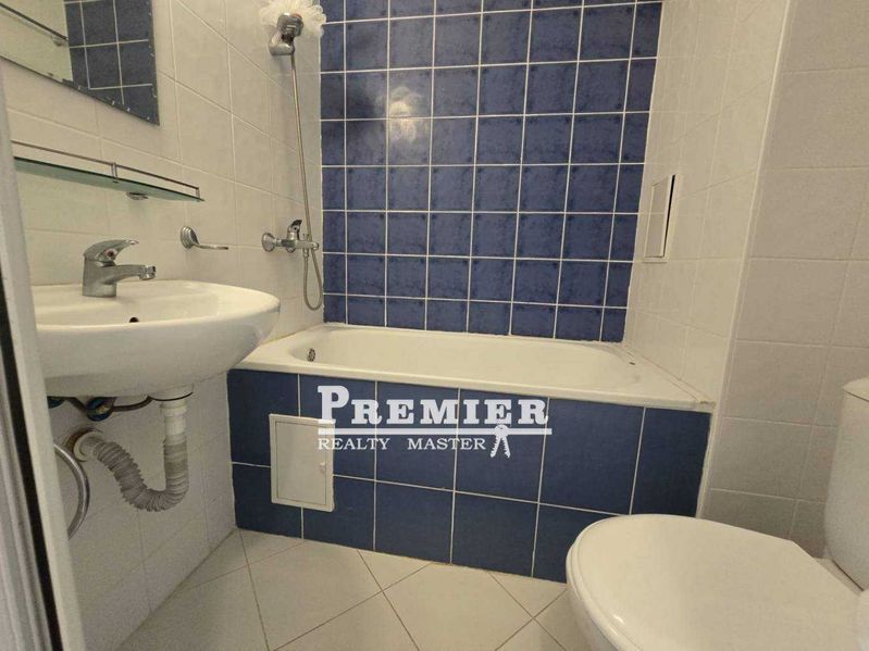 Продава се Двустаен апартамент в к.к. Слънчев бряг - 50 кв.м за 1360 €/кв.м - Снимка #19