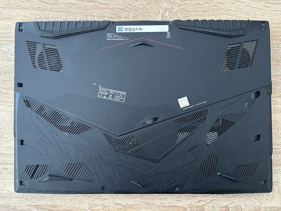 MSI Leopard Gaming Laptop 17” i79750H GtX 1660 Ti 16GB 512GB SSD