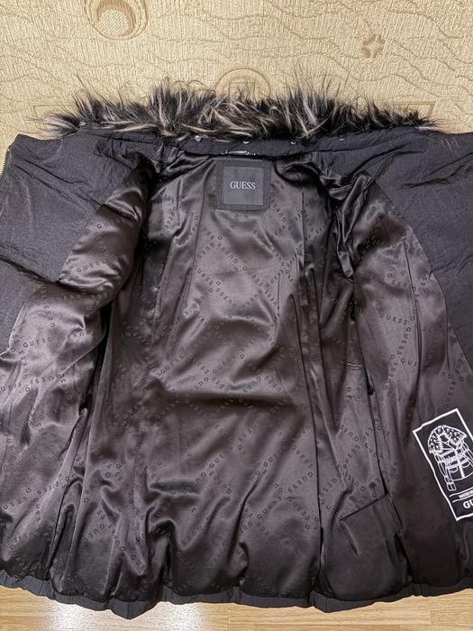 Geacă Guess originală